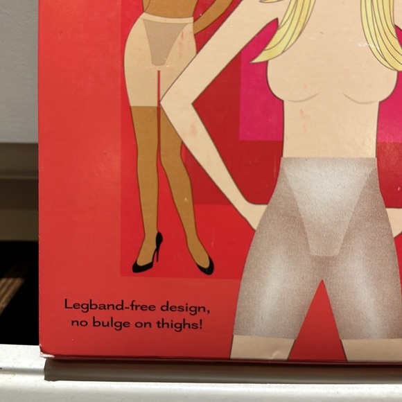 Nwt Spanx Super Power Panty Body Shaper. - Picture 3 of 6